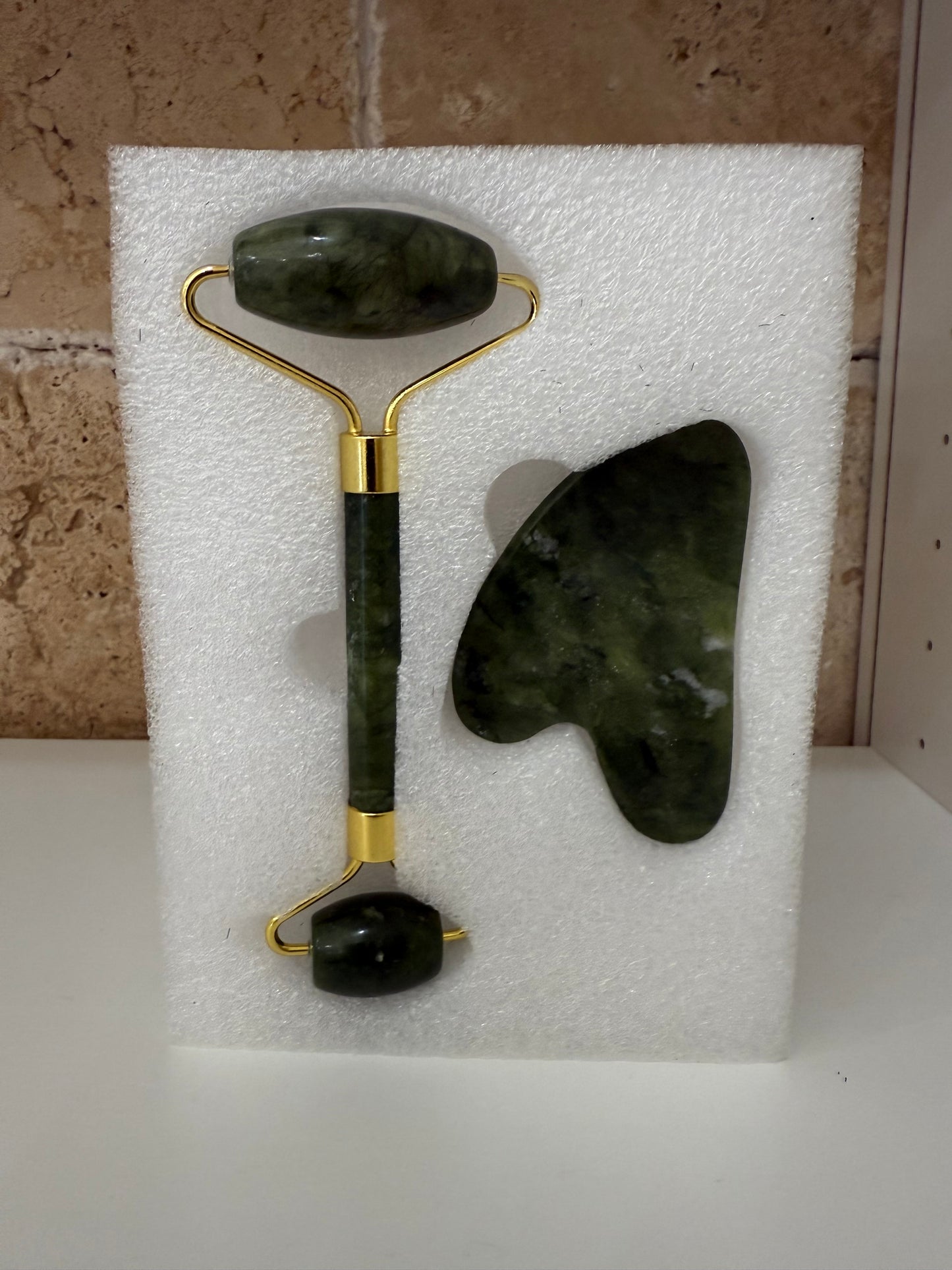 GlowPro™ Jade Roller & Gua Sha Set – Natural Facial Massage Tool for Anti-Aging, Radiant Skin, and Puffiness Relief (Ships from California)